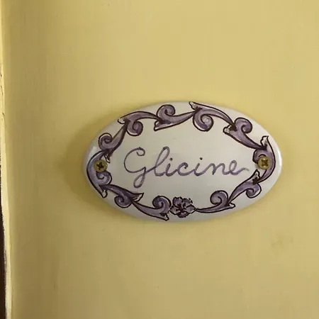 La Casa Di Fafa 3* Naples